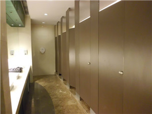 在哪能買到物超所值的衛生間隔斷--衛生間隔斷公司-福州騰勝辦公家具提供在哪能買到物超所值的衛生間隔斷--衛生間隔斷公司的相關介紹、產品、服務、圖片、價格辦公家具、辦公家具、衛生間隔斷、階梯教室、辦公桌椅、異性沙發、